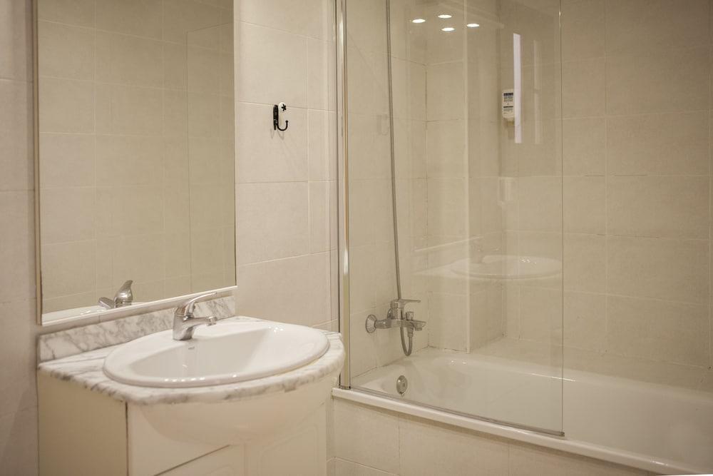 Hotell Ramblas Pasaje Bacardi 3*